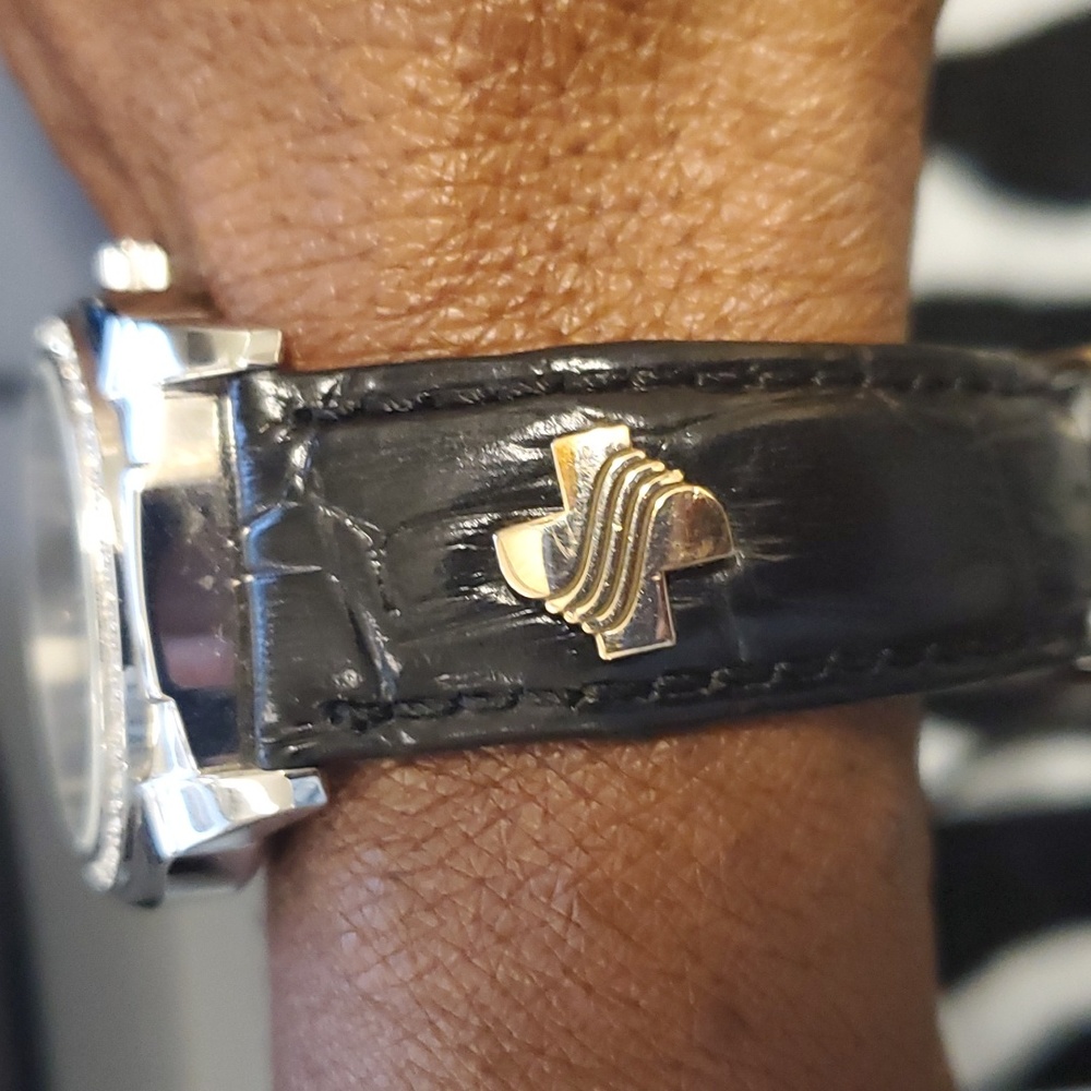 Watch - Picture 4 of 8